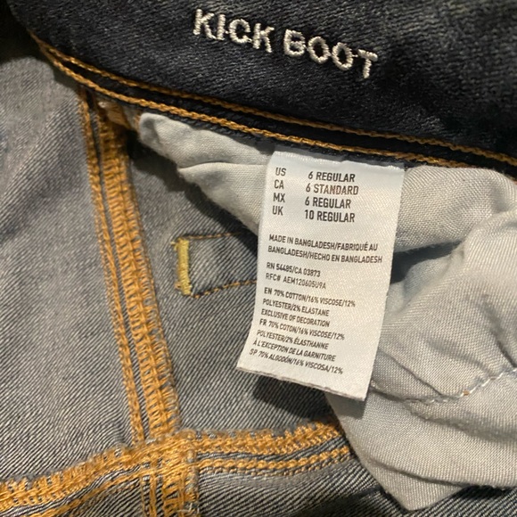 American Eagle Outfitters Super Stretch Kick Boot Dark Denim Jeans - Picture 3 of 4